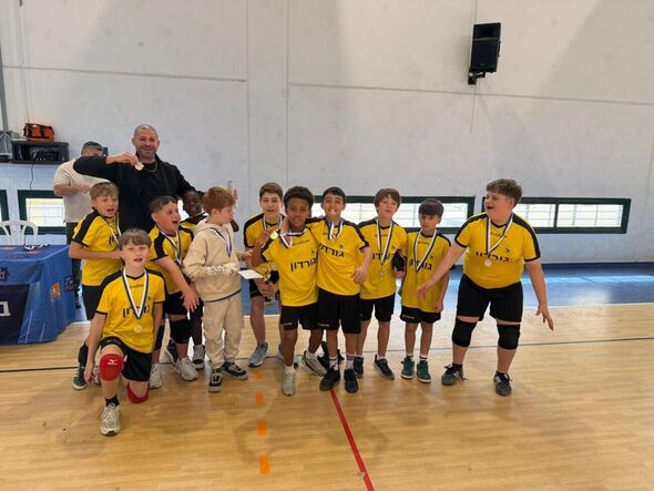 צילום מתוך דף הפייסבוק בית חינוך גורדון לאומנויות - צועדים בשביל ההצלחה