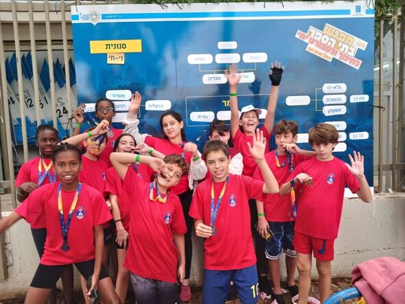 צילום מתוך דף הפייסבוק בית ספר נחשונים