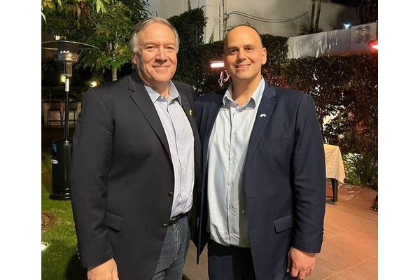 צילום מתוך דף הפייסבוק צביקה ברוט