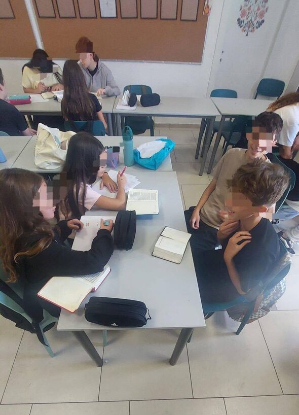 צילום מתוך דף הפייסבוק בית הספר הדמוקרטי יבנה