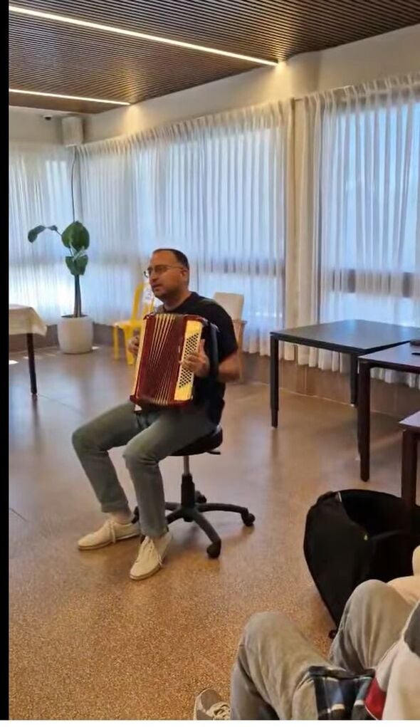 צילום מתוך דף הפייסבוק רן קוניק העמוד הרשמי