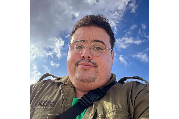 פייסבוק אוראל צברי