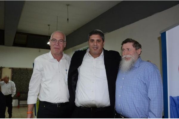 אמיתי כהן עם חברי הכנסת כצלה ואריאל