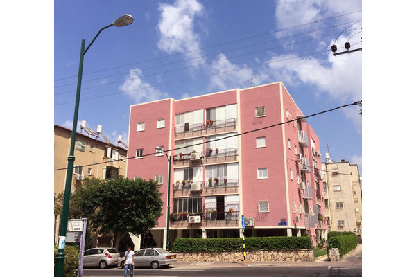 בניין שעבר שיפוץ ברחוב דרור 26