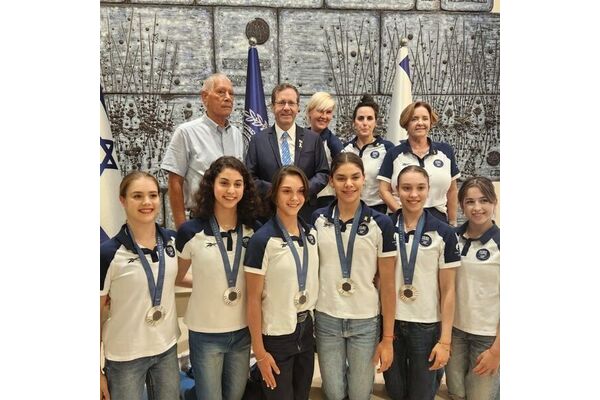 צילום מתוך דף הפייסבוק התעמלות אומנותית מכבי מקפת פ"ת