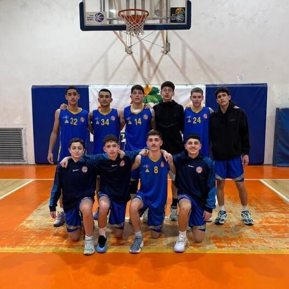 צילום מתוך דף הפייסבוק אליצור יבנה כדורסל הדף הרשמי