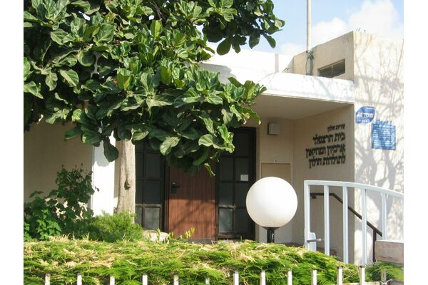 קרדיט: אלישבע אדלמן, אושרי מוסינדי