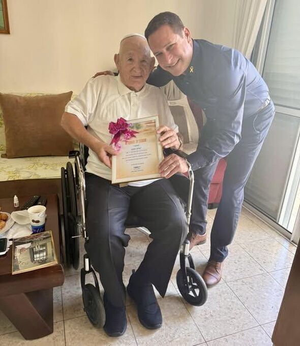 צילום מתוך דף הפייסבוק רז קינסטליך