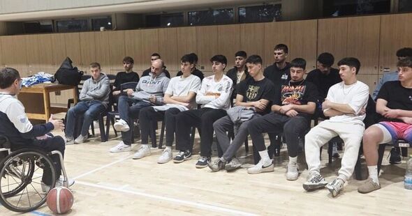 צילום מתוך דף הפייסבוק אליצור יבנה כדורסל הדף הרשמי