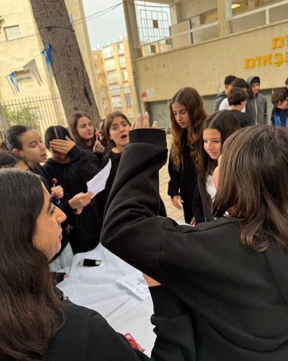 צילום מתוך דף הפייסבוק קריית חינוך דה שליט