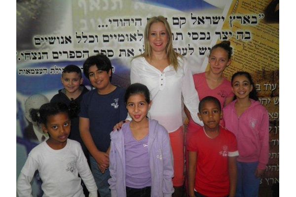 מנהלת בית הספר יפית נרבט