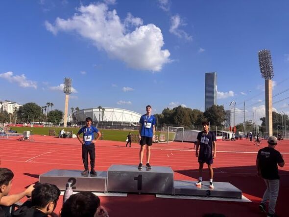 צילום מתוך דף הפייסבוק גימנסיה גן נחום