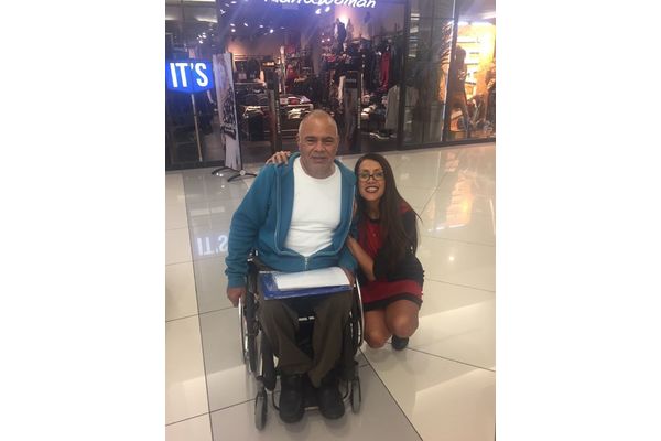 בצילום: ד"ר רוני באם ודני טרי