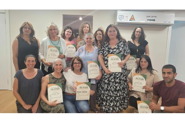 משתתפי קורס מארגני קהילה של שכונות שד' חן ונווה יהודה