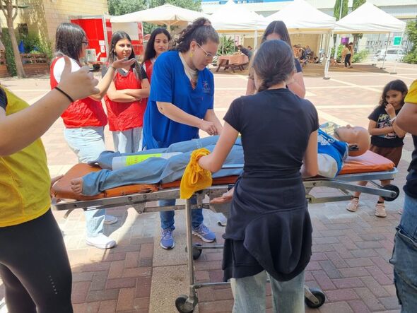 צילום מתוך דף הפייסבוק קרית החינוך ע"ש גינסבורג
