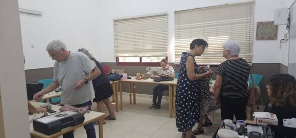 צילום מתוך דף הפייסבוק המרכז העירוני להתנדבות יבנה