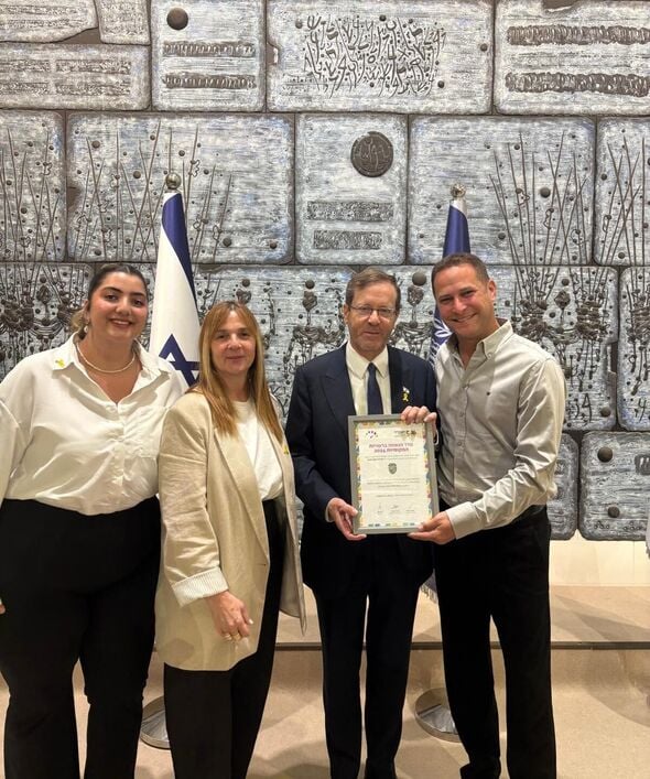 ע.ראשל"צ: הנשיא הרצוג, רז קינסטליך, מעיין פלח ובר חגמה