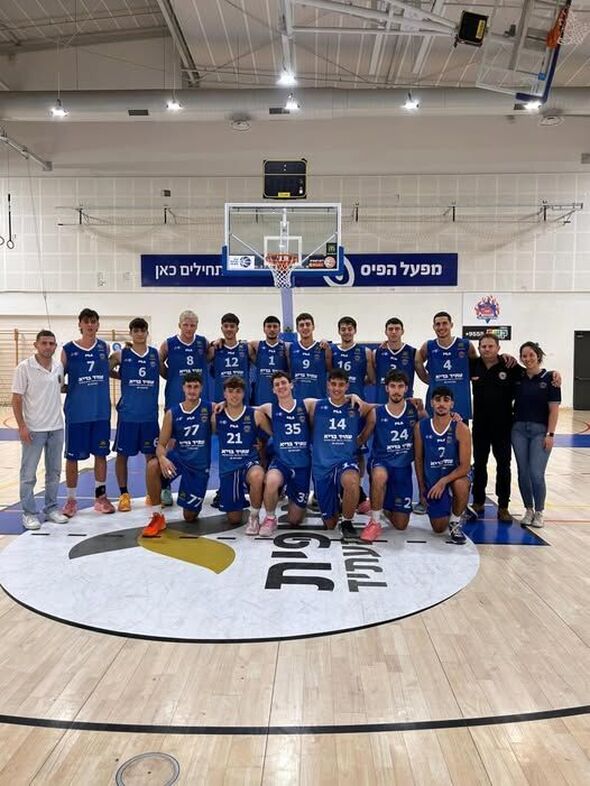 צילום מתוך דף הפייסבוק מכבי רחובות מחלקת הנוער כדורסל