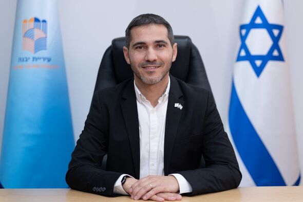 ראש עיריית יבנה, רועי גבאי. צילום: עמית אלפונטה