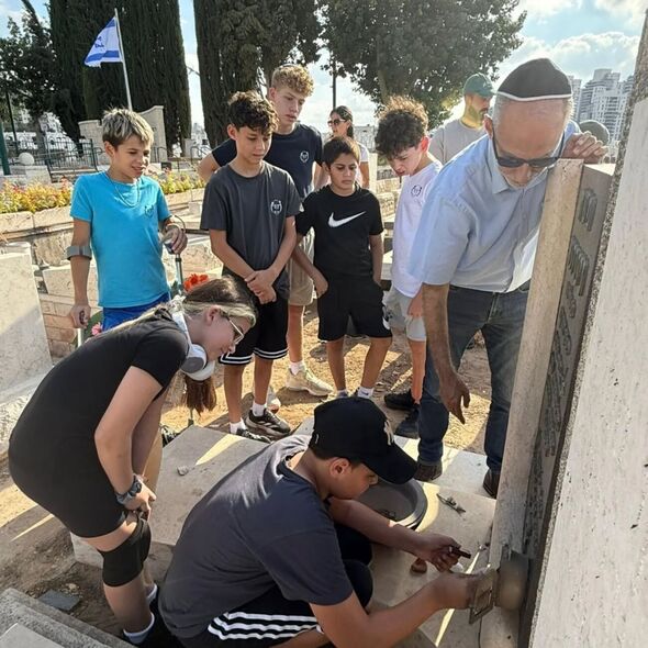 צילום מתוך דף הפייסבוק שש שנתי משה ארנס פ"ת