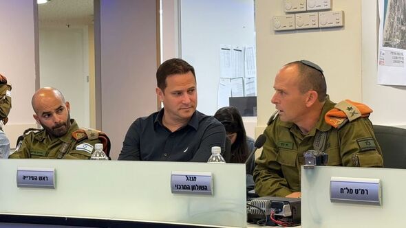 דף הפייסבוק רז קינסטליך - ראש עיריית ראשון לציון