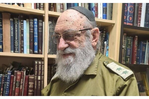 צילום מתוך דף הפייסבוק צביקה ברוט