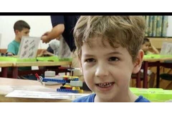 צילום מתוך דף הפייסבוק חוויות שוויץ המדע