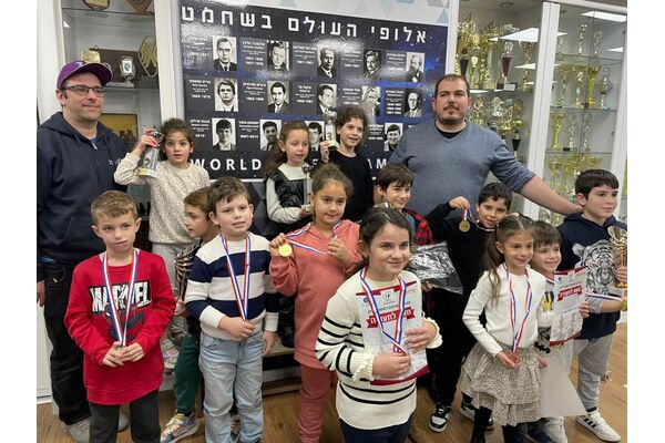 צילום מתוך דף הפייסבוק מועדון השחמט ראשון לציון