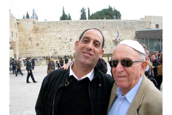 זוהר בלום ואביו שייקה