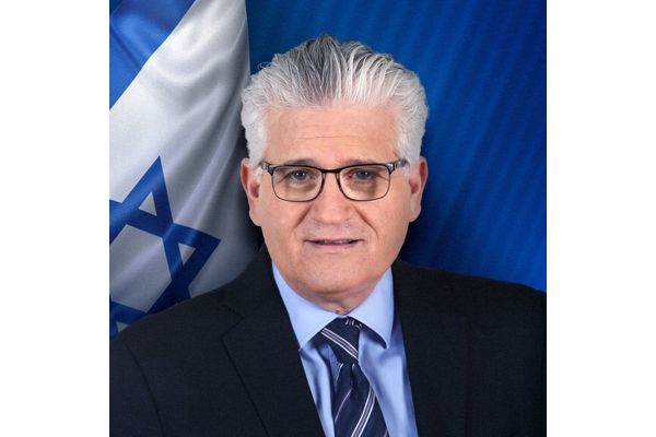 קרדיט:דף הפייסבוק של אלי אבידר