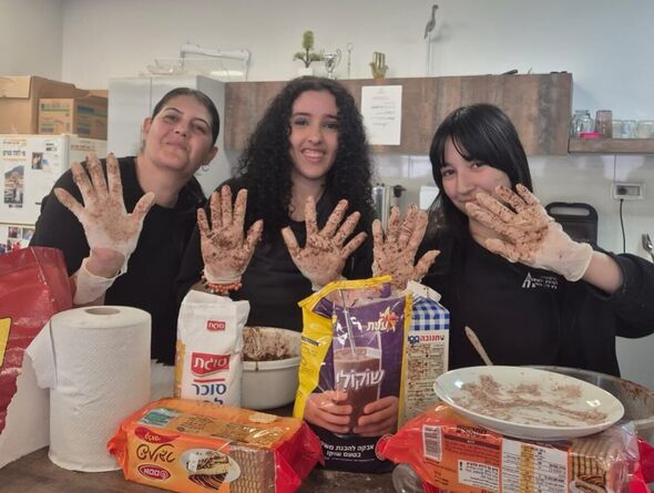 צילום מתוך דף הפייסבוק הגימנסיה למדעים ולאומנויות ברנקו וייס ע״ש חיים הרצוג, חולון