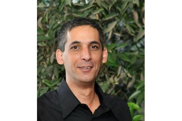 ליאור חופי