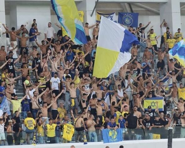הפייסבוק Maccabi Tel Aviv FC - מועדון הכדורגל מכבי ת"א