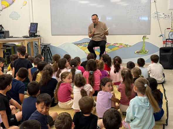 צילום מתוך דף הפייסבוק רן קוניק העמוד הרשמי