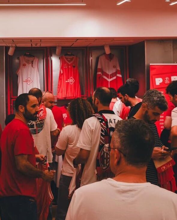 צילום מתוך דף הפייסבוק Hapoel Tel Aviv BC - מועדון הכדורסל הפועל תל אביב