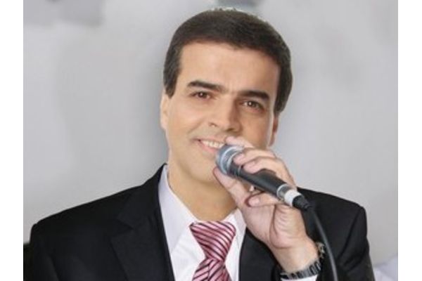 ציון גולן יופיע בכפר גבירול ביום שלישי