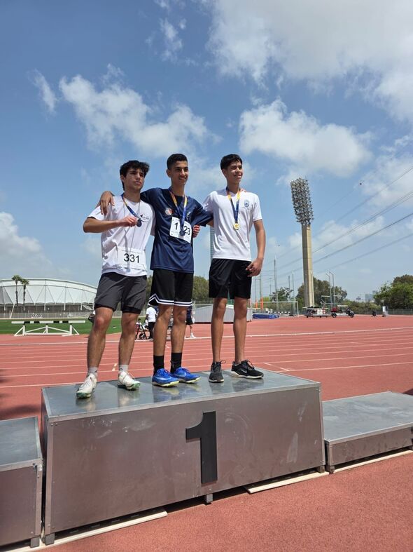 צילום מתוך דף הפייסבוק חטיבת הביניים "טביב" ראשל"צ