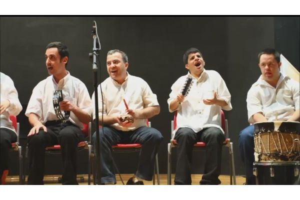 חלק מחברי הלהקה