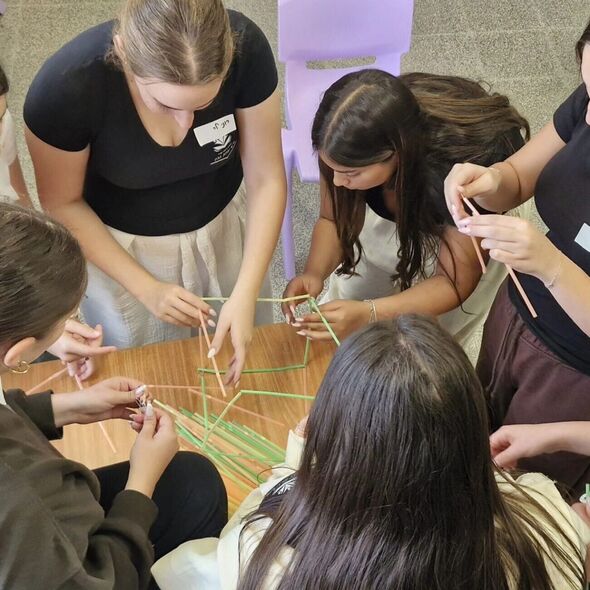 צילום מתוך דף הפייסבוק קריית החינוך יצחק נבון