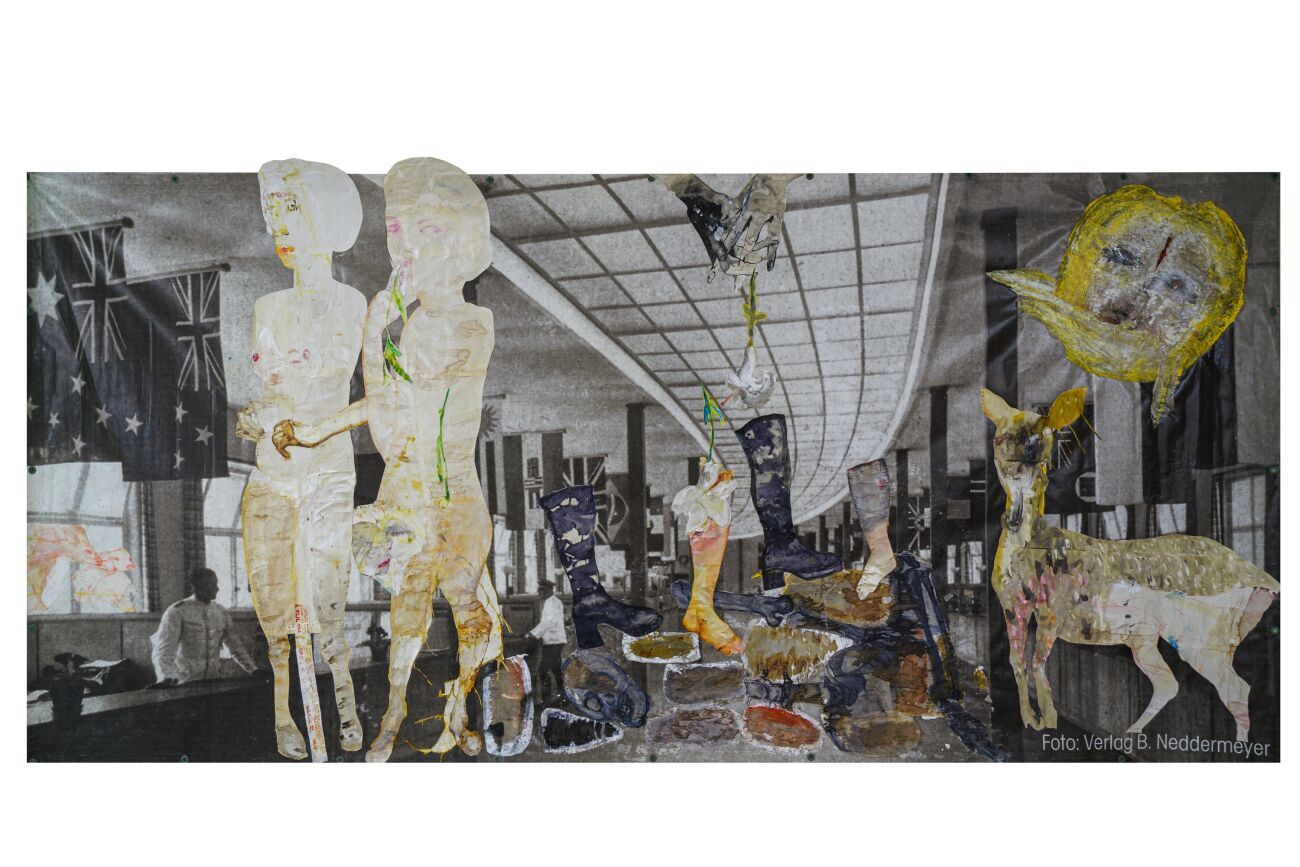 רותי הלביץ כהן, במבי (אילה ויעל), 2024, מגזרות נייר מצוירות בטכניקה מעורבת על תצלום מודפס על באנר. צילום טל בדרק רותי הלביץ כהן, במבי (אילה ויעל), 2024, מגזרות נייר מצוירות בטכניקה מעורבת על תצלום מודפס על באנר. צילום טל בדרק