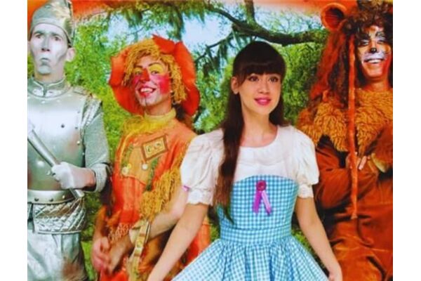 צילומים: הקסום מארץ עוץ, הצגת ילדים, אשרוב הפקות