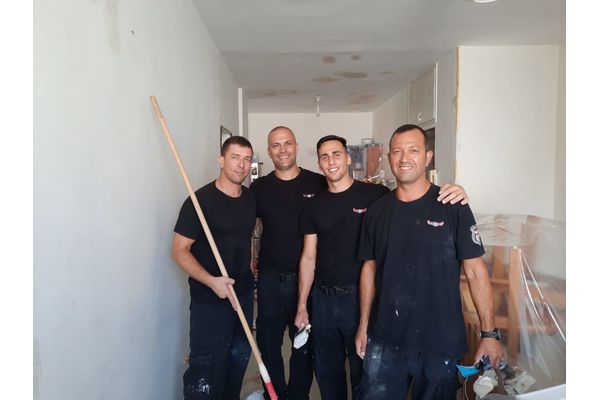 קרדיט:דובורת תחנה אזורית חולון