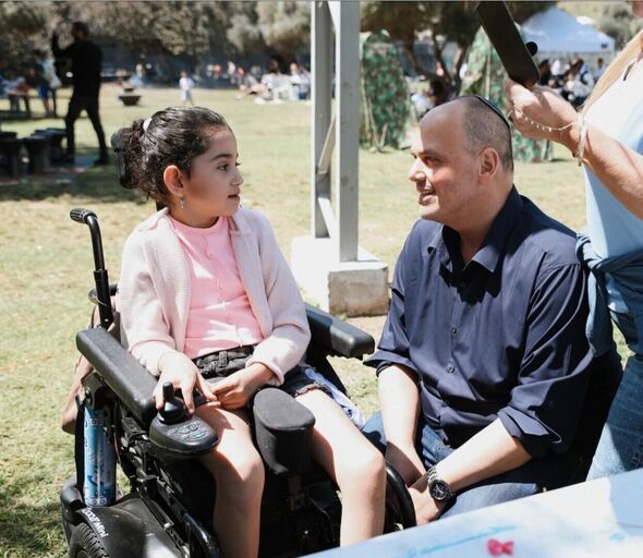 צילום מתוך דף הפייסבוק צביקה ברוט - Tzvika Brot