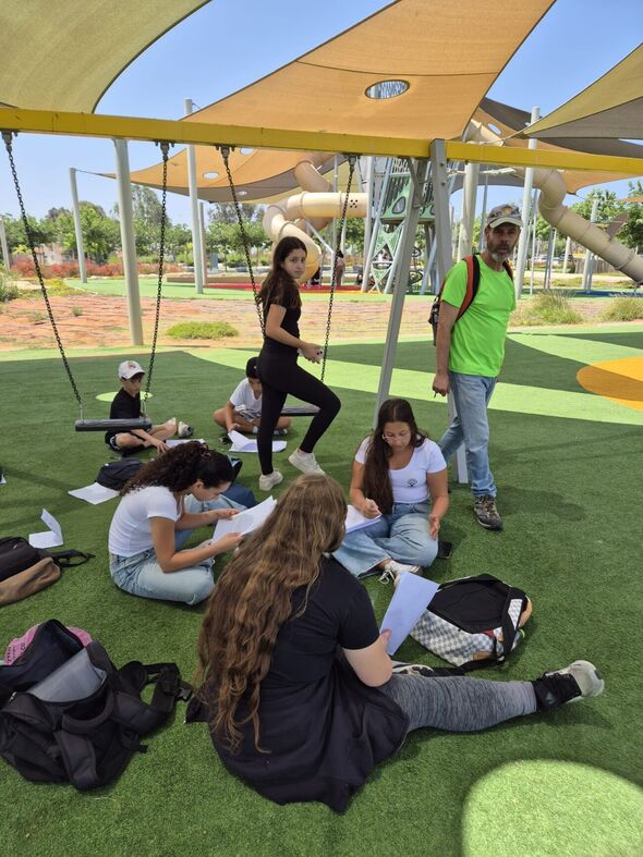 צילום מתוך דף הפייסבוק קרית החינוך ע"ש גינסבורג