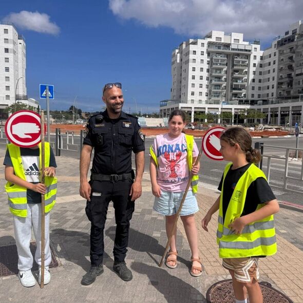 צילום מתוך דף הפייסבוק בית הספר הדמוקרטי יבנה