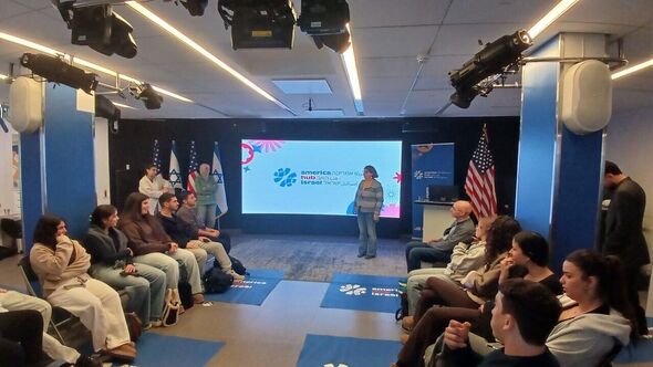 צילום מתוך דף הפייסבוק מקיף י- קריית החינוך השש שנתית ע"ש איינשטיין- ראשון לציון