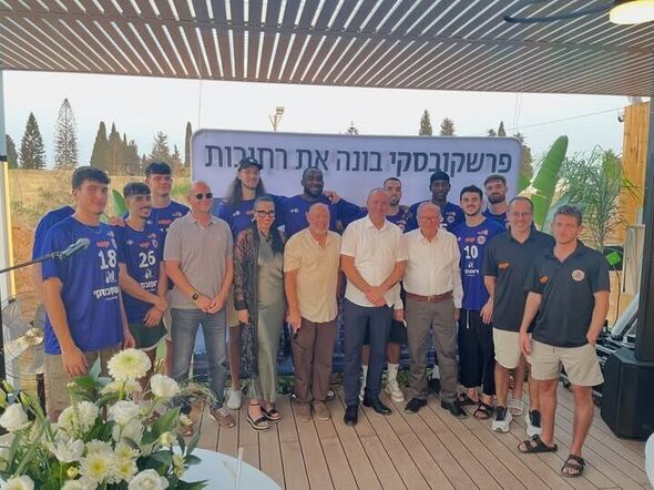 צילום מתוך דף הפייסבוק מועדון כדורסל מכבי רחובות
