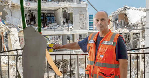 צילום מתוך דף הפייסבוק צביקה ברוט