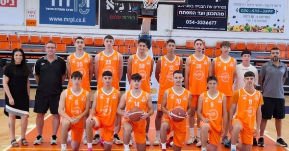 עירוני נס ציונה - מחלקת הנוער ובית הספר לכדורסל