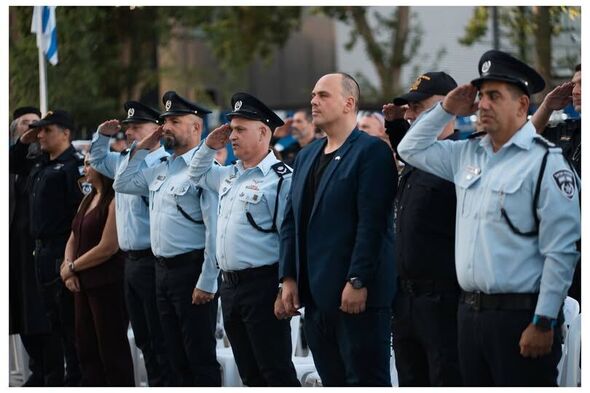 צילום מתוך דף הפייסבוק צביקה ברוט - Tzvika Brot